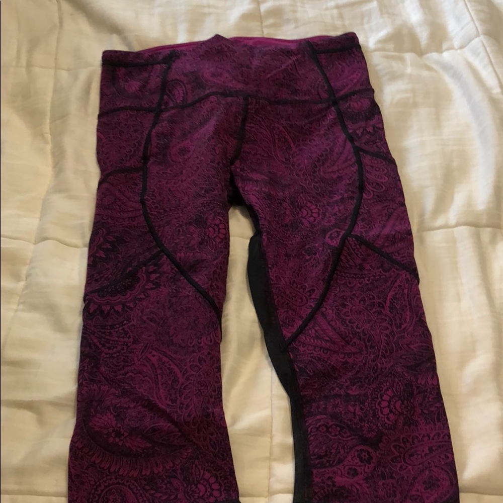 Cropped LuLulemon leggings